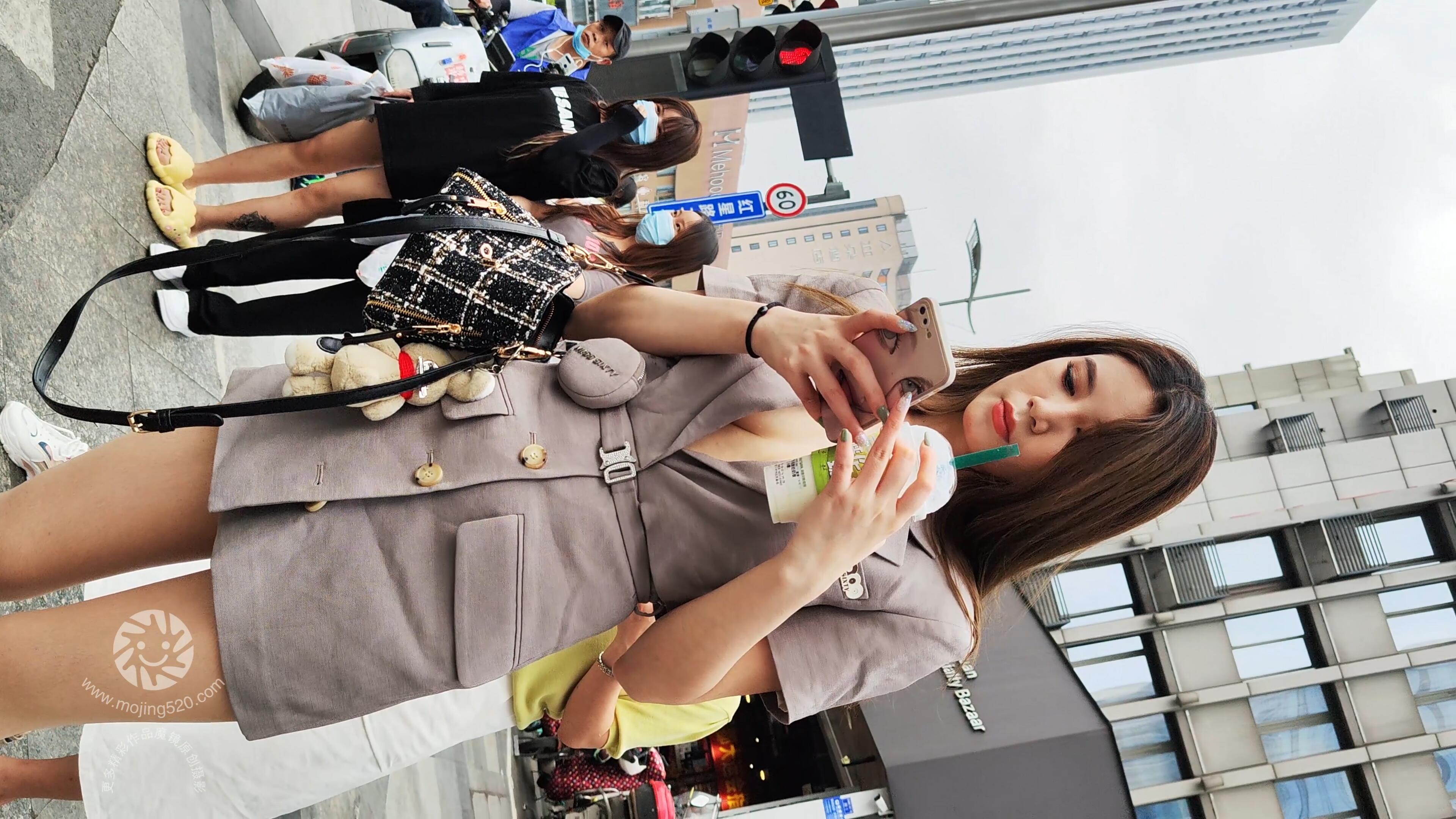 4K街拍美脚