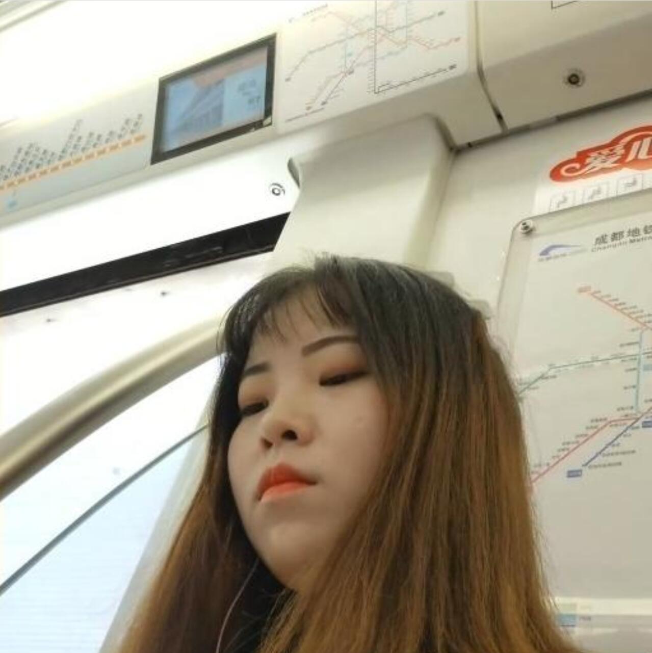 偷拍裙底