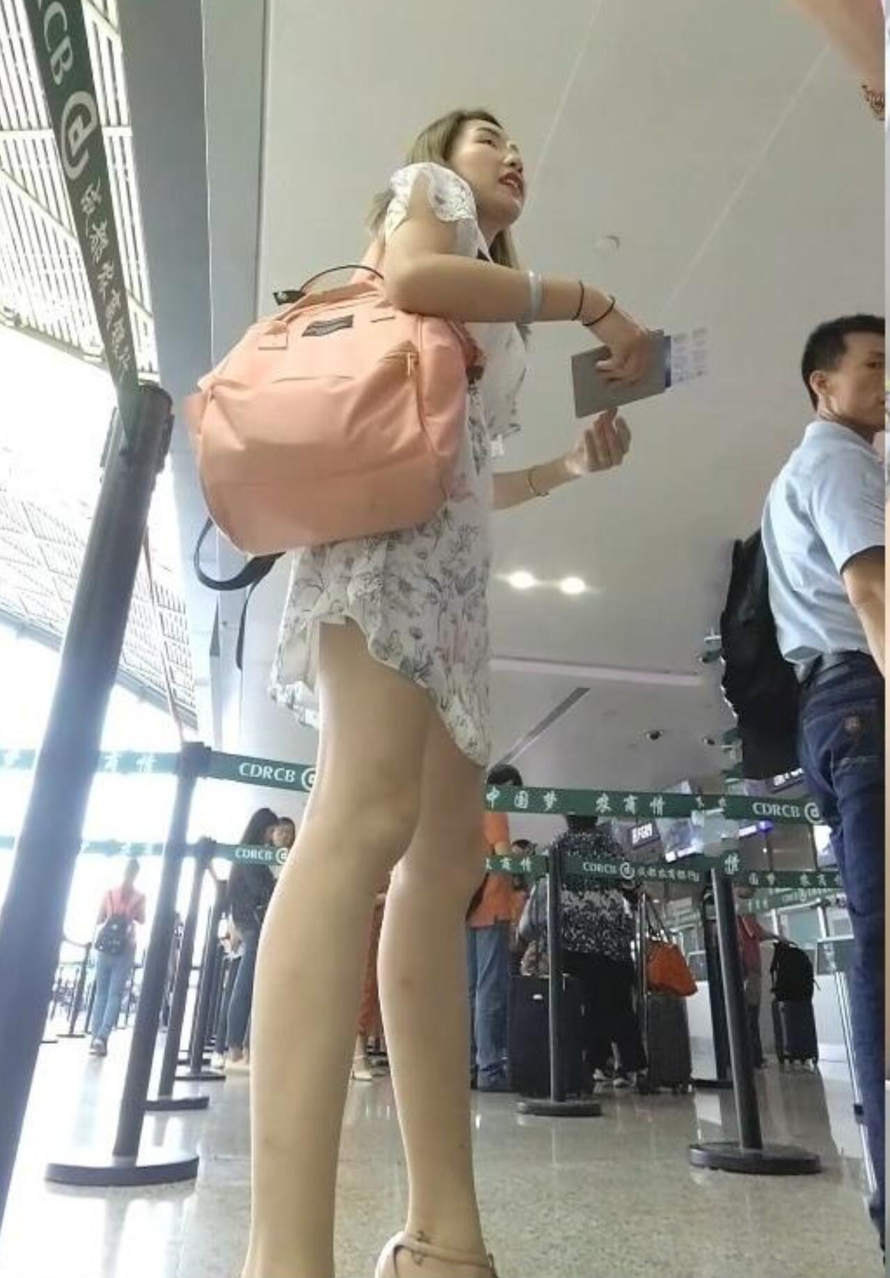 偷拍裙底
