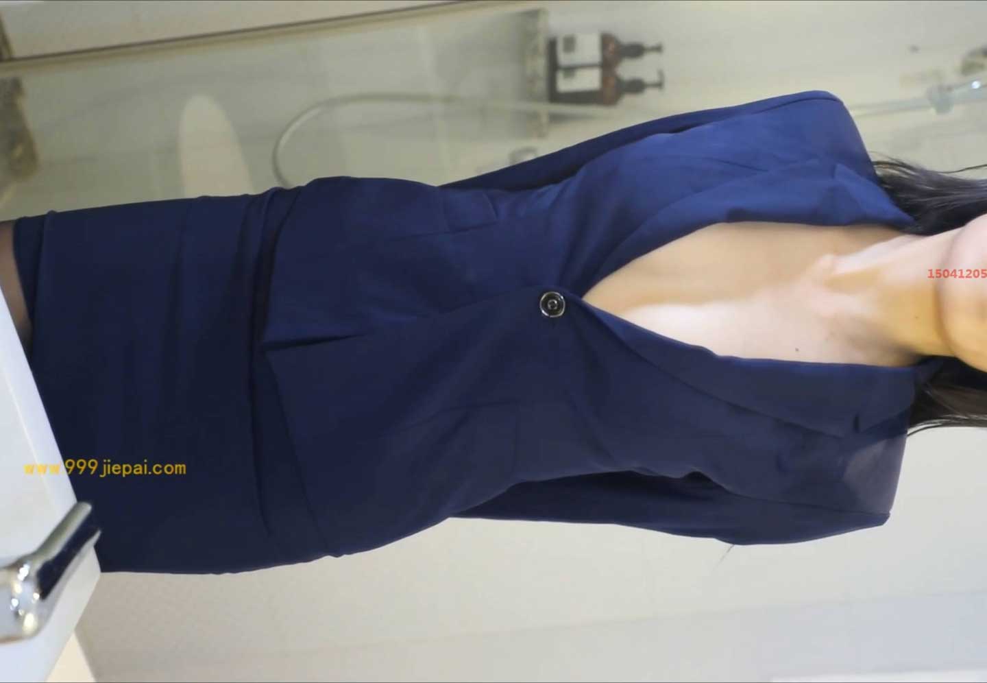 高挑气质美女街拍后到大尺度制服私拍